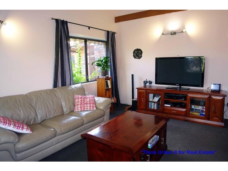 15 Mazzard Street, Bellbowrie QLD 4070